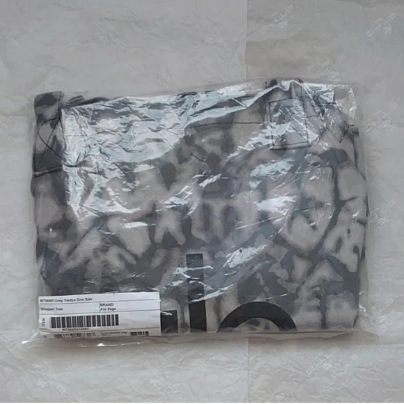 ALO Yoga Shopper Tote - Picture 7 of 8